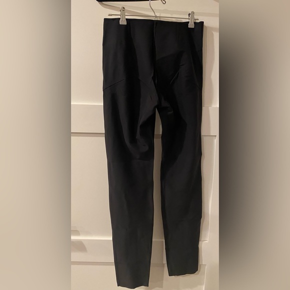 Woman’s Athleta interstellar tight black pants - Picture 2 of 3